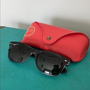 Polarized New Wayfarer RayBans